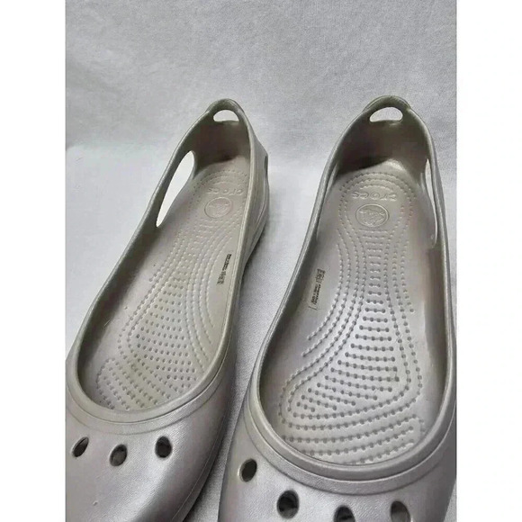 Crocs Silver Women's Kadee Slingback Flats Ballerina Slip on Shoes Sz 9 Women's - Picture 9 of 10